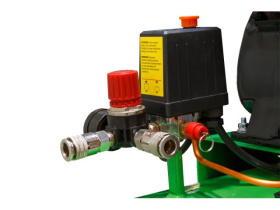 Компрессор поршневой масляный ECO AE-705-B1